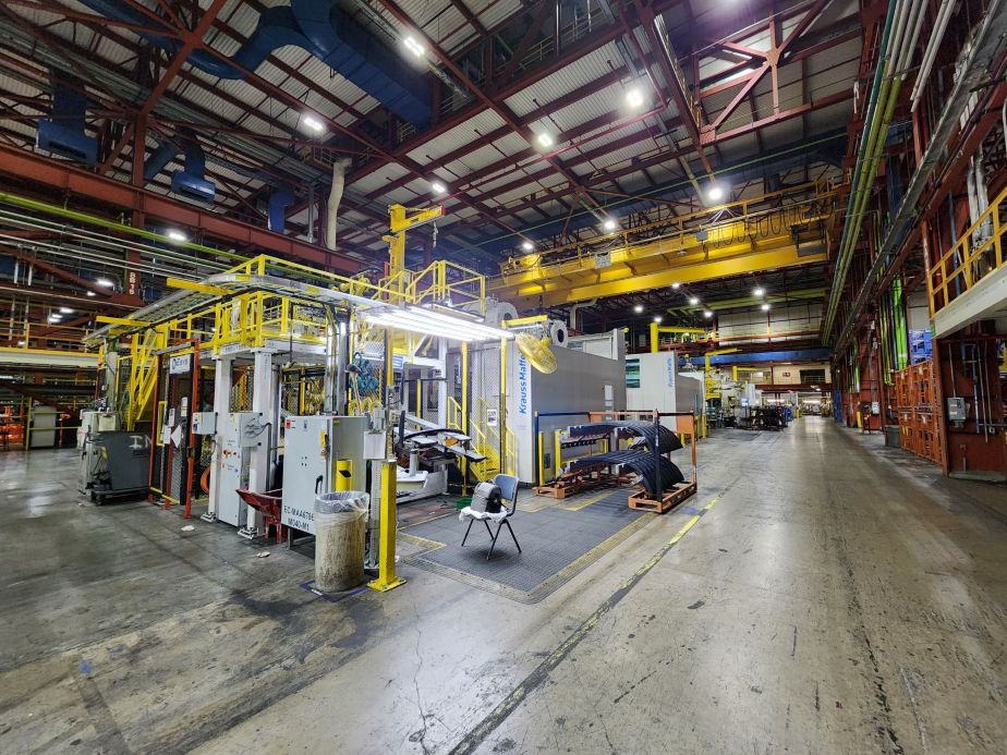 Krauss Maffei 4000-ton Machine